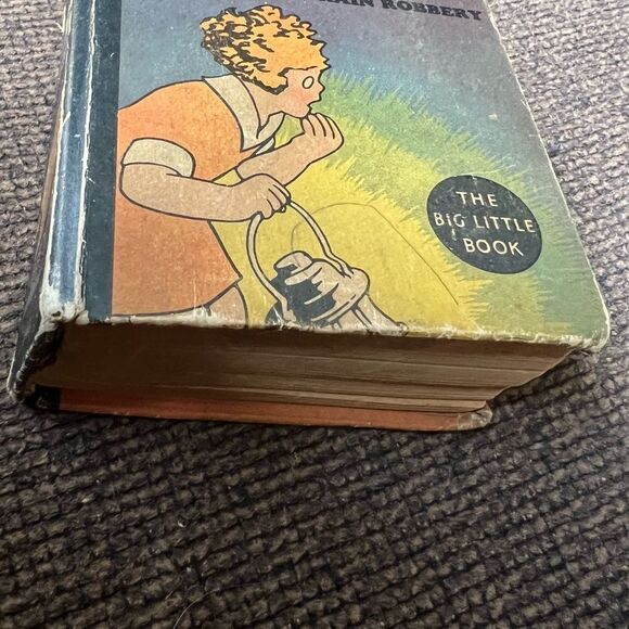 Vintage 1934 Little Orphan Annie + Big Train Robbery Whitman Big Little Book - Picture 3 of 11